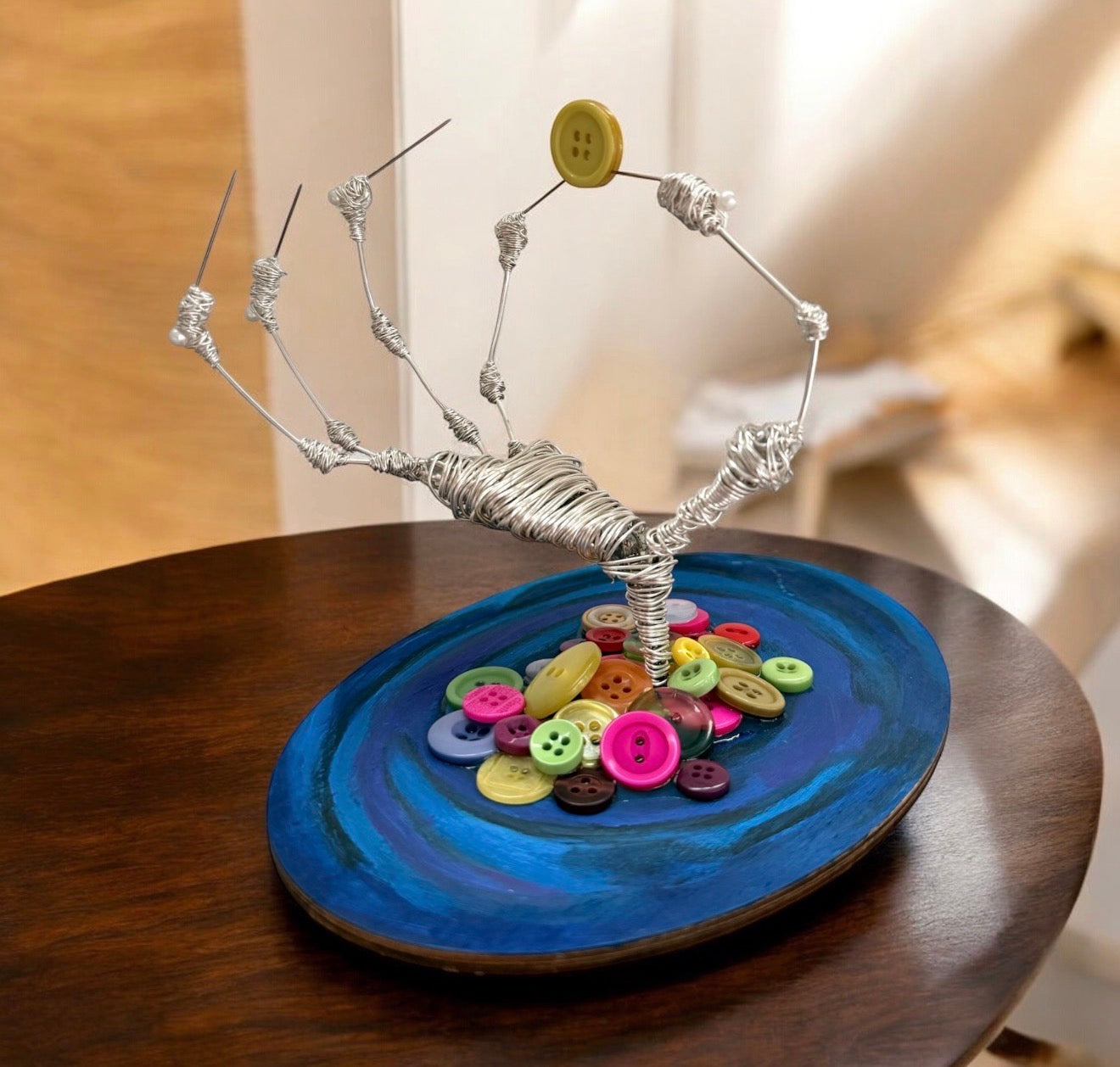 Sculptures & collectibles